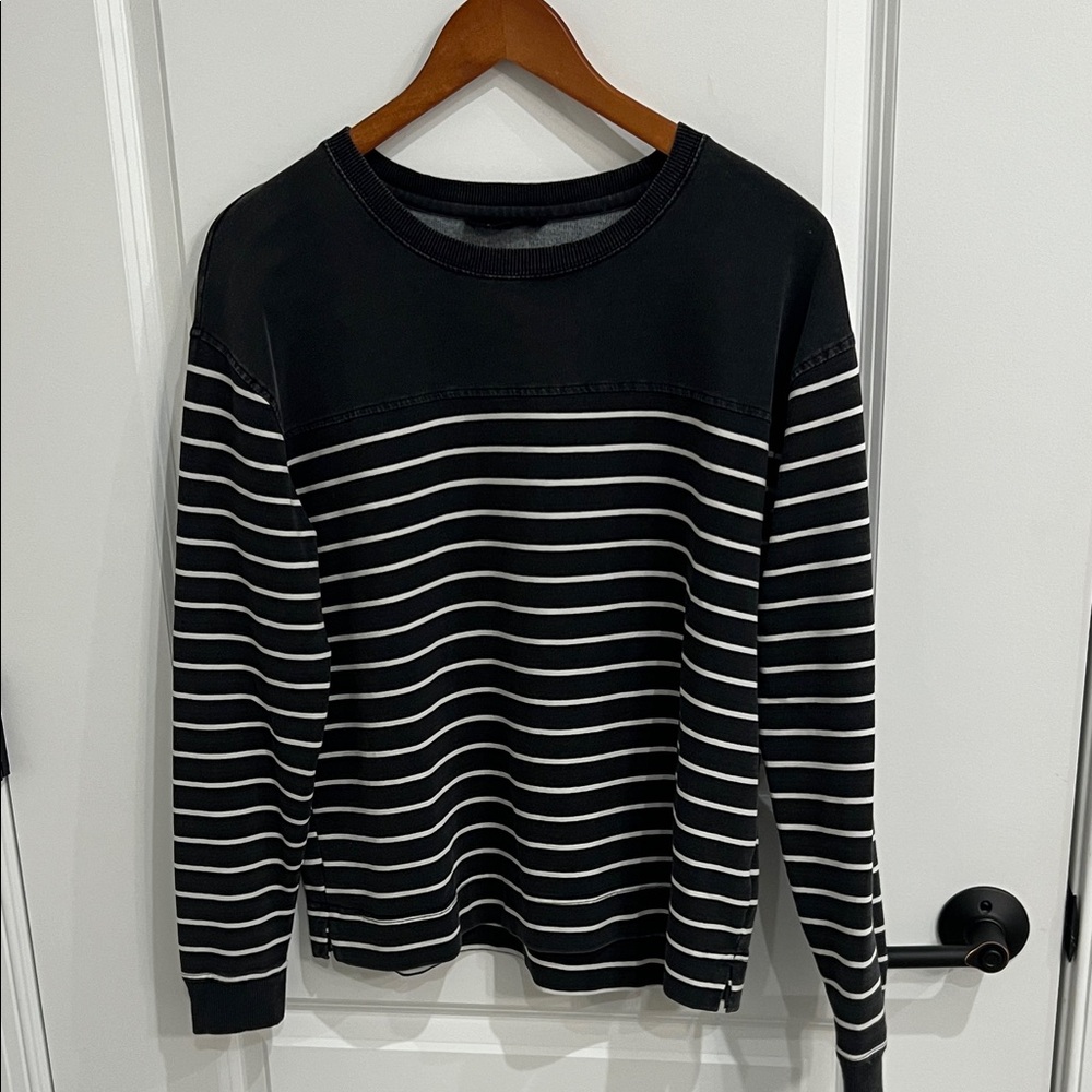 Jane & Delancy Black/White Striped Soft Sweatshirt Type Shirt Size S but fits M